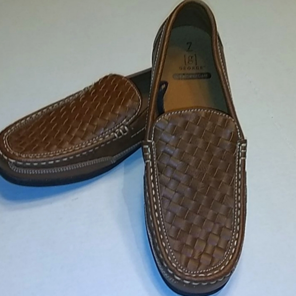 NWOT George memory foam loafers.